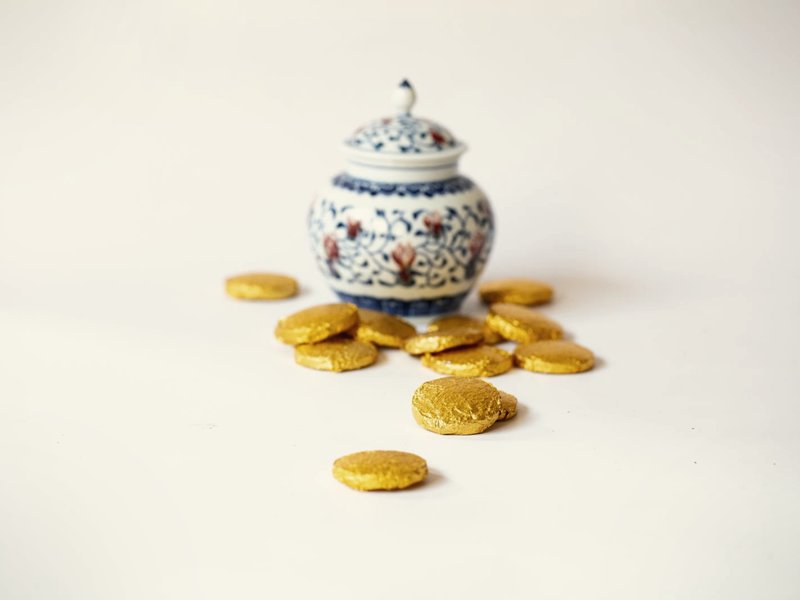 道光通宝铜钱与茶器
